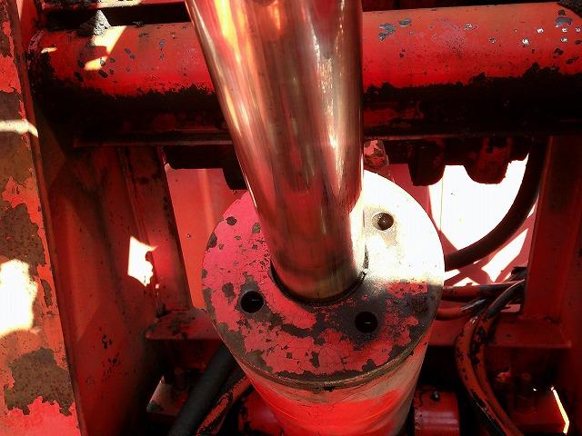 ザ・グレート 　トレーラーセット【ヘッド詳細】　第５輪荷重８ｔ　花見台製ハイリフトカプラ　後輪エアサス　総輪アルミホイール　７速ミッション　走行４１万ｋｍ台　タイヤサイズ２７５／８０Ｒ２２．５　Ｖ８エンジン（20枚目）