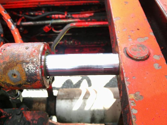 ザ・グレート 　トレーラーセット【ヘッド詳細】　第５輪荷重８ｔ　花見台製ハイリフトカプラ　後輪エアサス　総輪アルミホイール　７速ミッション　走行４１万ｋｍ台　タイヤサイズ２７５／８０Ｒ２２．５　Ｖ８エンジン（21枚目）