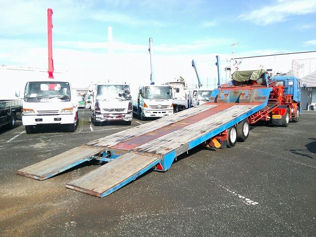 ザ・グレート 　トレーラーセット【ヘッド詳細】　第５輪荷重８ｔ　花見台製ハイリフトカプラ　後輪エアサス　総輪アルミホイール　７速ミッション　走行４１万ｋｍ台　タイヤサイズ２７５／８０Ｒ２２．５　Ｖ８エンジン（37枚目）