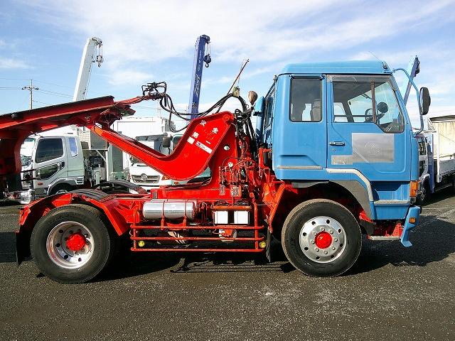 ザ・グレート 　トレーラーセット【ヘッド詳細】　第５輪荷重８ｔ　花見台製ハイリフトカプラ　後輪エアサス　総輪アルミホイール　７速ミッション　走行４１万ｋｍ台　タイヤサイズ２７５／８０Ｒ２２．５　Ｖ８エンジン（40枚目）