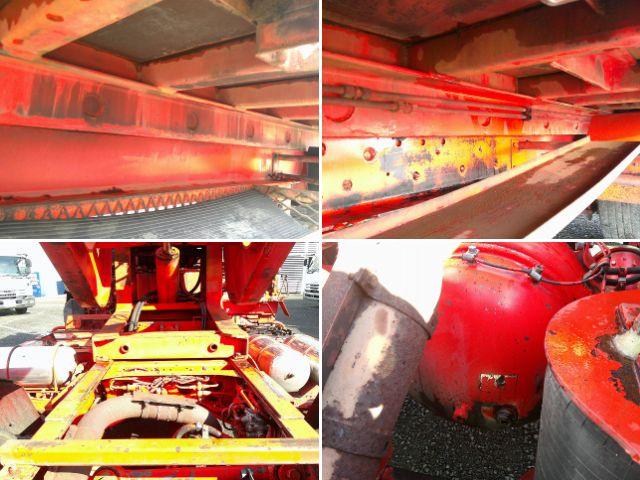 ザ・グレート 　トレーラーセット【ヘッド詳細】　第５輪荷重８ｔ　花見台製ハイリフトカプラ　後輪エアサス　総輪アルミホイール　７速ミッション　走行４１万ｋｍ台　タイヤサイズ２７５／８０Ｒ２２．５　Ｖ８エンジン（71枚目）