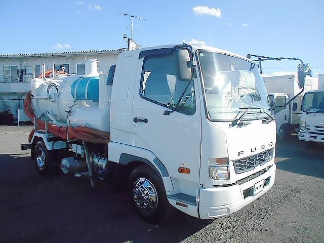 ファイター 　汚泥吸引車　上物モリタエコノス製　型式ＲＢＸ５０ＰＶＤＢＫ　風量５０立米／分　積載容量２２００Ｌ＋水タンク１００Ｌ　タンク・配管ステン　オールステン　走行１２０４５ｋｍ　ベッド付（2枚目）