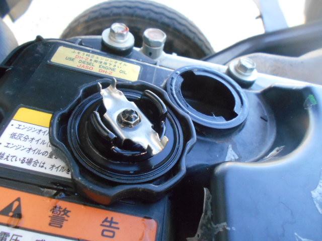 ファイター 　汚泥吸引車　上物モリタエコノス製　型式ＲＢＸ５０ＰＶＤＢＫ　風量５０立米／分　積載容量２２００Ｌ＋水タンク１００Ｌ　タンク・配管ステン　オールステン　走行１２０４５ｋｍ　ベッド付（48枚目）