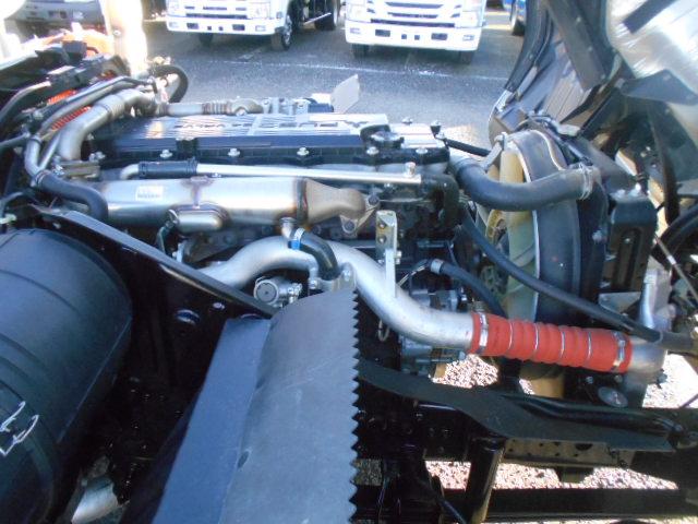 ファイター 　汚泥吸引車　上物モリタエコノス製　型式ＲＢＸ５０ＰＶＤＢＫ　風量５０立米／分　積載容量２２００Ｌ＋水タンク１００Ｌ　タンク・配管ステン　オールステン　走行１２０４５ｋｍ　ベッド付（53枚目）