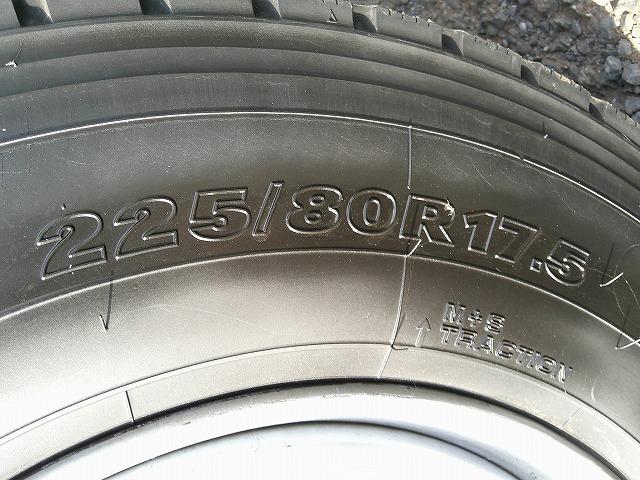 ファイター 　アルミウイング　上物パブコ製　荷台寸６２３ｘ２２３ｘ２３１　積載２．６５ｔ　６．２ｍセミワイドボディ　荷台床木張り　ラッシングレール２段　内フック５対　格納ＰＧ付パブコ製（70枚目）