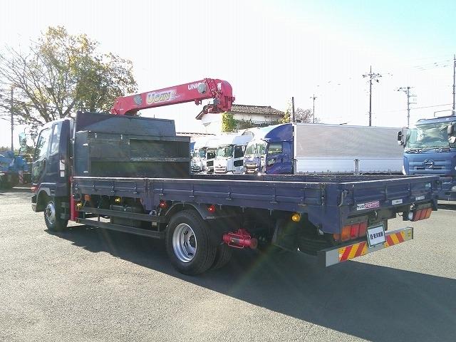 ファイター 　クレーン付平ボディ　上物古河ユニック製　４段ブーム　２．９ｔ吊　フックイン　角足、差違いアウトリガー　リアジャッキ付　積載７．１ｔ　荷台寸５０９ｘ２３８ｘ１７　ワイドボディ　荷台床木張り　内フック９対（4枚目）