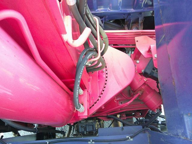 ファイター 　クレーン付平ボディ　上物古河ユニック製　４段ブーム　２．９ｔ吊　フックイン　角足、差違いアウトリガー　リアジャッキ付　積載７．１ｔ　荷台寸５０９ｘ２３８ｘ１７　ワイドボディ　荷台床木張り　内フック９対（25枚目）