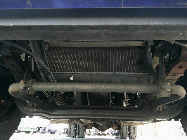 ファイター 　クレーン付平ボディ　上物古河ユニック製　４段ブーム　２．９ｔ吊　フックイン　角足、差違いアウトリガー　リアジャッキ付　積載７．１ｔ　荷台寸５０９ｘ２３８ｘ１７　ワイドボディ　荷台床木張り　内フック９対（52枚目）