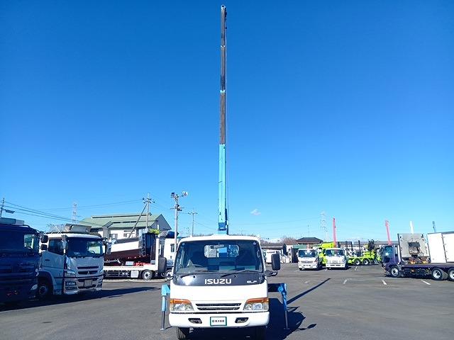 エルフトラック 　クレーン付平ボディ　上物タダノ製　４段ブーム　ラジコン付（無線）　フックイン　２．６ｔ吊り　積載３ｔ　ワイドロングボディ　アオリ５方開　荷台寸４１１ｘ２０８ｘ３７（26枚目）