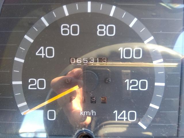 キャンター 　クレーン付平ボディ　上物古河ユニック製　４段ブーム　ラジコン付（無線）　２．３ｔ吊　リアジャッキ付　フックイン　ショートボディ　積載２ｔ　荷台寸法２４５×１６０×３８　荷台床鉄板張り（19枚目）