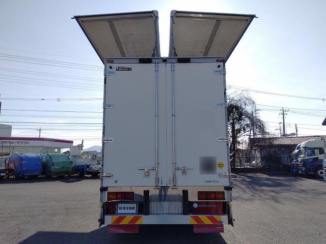 クオン 　アルミウイング　上物日本フルハーフ製　積載１４．１ｔ　荷台寸法９６０×２４０×２５０　荷台床木張り　ラッシングレール２段　可倒式中柱　エアラインレール　あおり開閉サポート付　スタンションホール（35枚目）