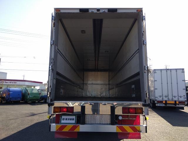 クオン 　アルミウイング　上物日本フルハーフ製　積載１４．１ｔ　荷台寸法９６０×２４０×２５０　荷台床木張り　ラッシングレール２段　可倒式中柱　エアラインレール　あおり開閉サポート付　スタンションホール（51枚目）