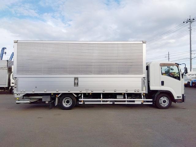 フォワード 　アルミウイング　上物日本フルハーフ　積載２．４ｔ　荷台寸６２４ｘ２４０ｘ２３９　ワイド６．２ｍボディ　荷台床木張り　ラッシングレール２段　極東開発製格納ＰＧ　ＰＧ寸１４６ｘ２４１　昇降荷重１０００ｋｇ（5枚目）