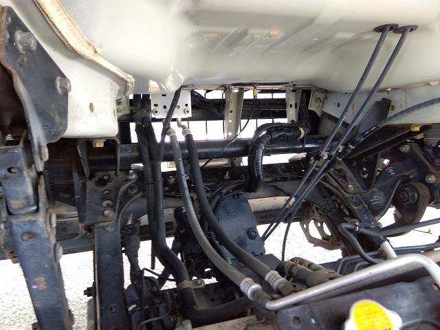 フォワード 　アルミウイング　上物日本フルハーフ　積載２．４ｔ　荷台寸６２４ｘ２４０ｘ２３９　ワイド６．２ｍボディ　荷台床木張り　ラッシングレール２段　極東開発製格納ＰＧ　ＰＧ寸１４６ｘ２４１　昇降荷重１０００ｋｇ（52枚目）