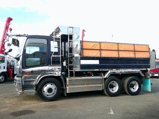 ギガ 　大型ダンプ　上物新明和製　積載８ｔ　荷台寸５０９ｘ２１９ｘ４６　５１０ｘ２２０ボディ　電動コボレーン付（３方開）　リターダー付　燃焼装置無　４００馬力　カスタム仕様　ＥＴＣ通電確認済み　メッキパーツ（8枚目）