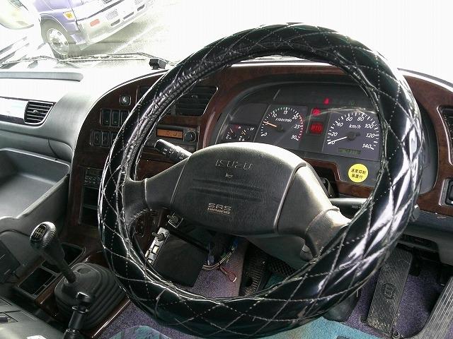 ギガ 　大型ダンプ　上物新明和製　積載８ｔ　荷台寸５０９ｘ２１９ｘ４６　５１０ｘ２２０ボディ　電動コボレーン付（３方開）　リターダー付　燃焼装置無　４００馬力　カスタム仕様　ＥＴＣ通電確認済み　メッキパーツ（12枚目）