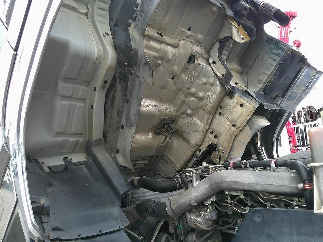 ギガ 　大型ダンプ　上物新明和製　積載８ｔ　荷台寸５０９ｘ２１９ｘ４６　５１０ｘ２２０ボディ　電動コボレーン付（３方開）　リターダー付　燃焼装置無　４００馬力　カスタム仕様　ＥＴＣ通電確認済み　メッキパーツ（42枚目）