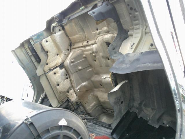 ギガ 　大型ダンプ　上物新明和製　積載８ｔ　荷台寸５０９ｘ２１９ｘ４６　５１０ｘ２２０ボディ　電動コボレーン付（３方開）　リターダー付　燃焼装置無　４００馬力　カスタム仕様　ＥＴＣ通電確認済み　メッキパーツ（43枚目）