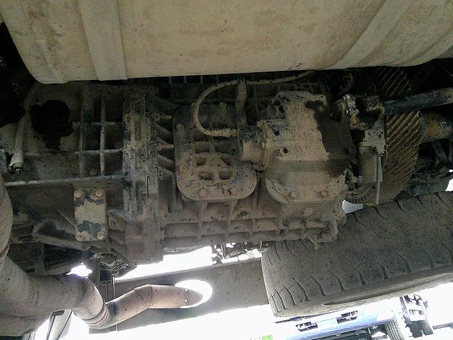 ギガ 　大型ダンプ　上物新明和製　積載８ｔ　荷台寸５０９ｘ２１９ｘ４６　５１０ｘ２２０ボディ　電動コボレーン付（３方開）　リターダー付　燃焼装置無　４００馬力　カスタム仕様　ＥＴＣ通電確認済み　メッキパーツ（45枚目）