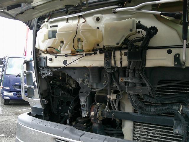 ギガ 　大型ダンプ　上物新明和製　積載８ｔ　荷台寸５０９ｘ２１９ｘ４６　５１０ｘ２２０ボディ　電動コボレーン付（３方開）　リターダー付　燃焼装置無　４００馬力　カスタム仕様　ＥＴＣ通電確認済み　メッキパーツ（47枚目）