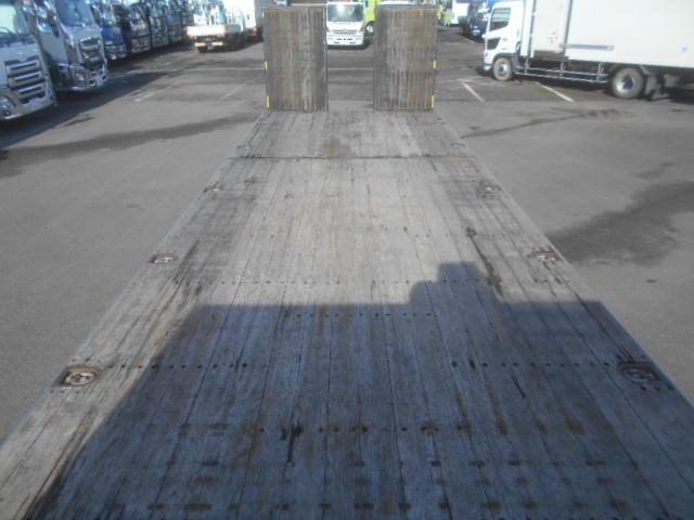 ギガ 　クレーン付ヒップリフター　上物タダノ製　ＺＥ５０５　５段ブーム　ラジコン付（無線）　２．９ｔ吊　フックイン　荷台花見台製　ＳＦ２５２　（無線ラジコン付）　ウインチ付　自動歩み　内フック　４軸低床（52枚目）