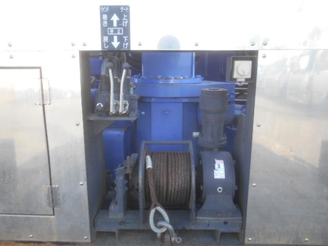 ギガ 　クレーン付ヒップリフター　上物タダノ製　ＺＥ５０５　５段ブーム　ラジコン付（無線）　２．９ｔ吊　フックイン　荷台花見台製　ＳＦ２５２　（無線ラジコン付）　ウインチ付　自動歩み　内フック　４軸低床（55枚目）