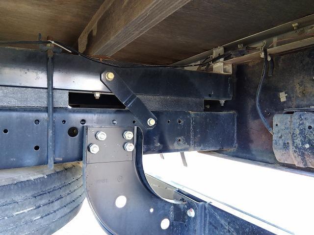 キャンター 　クレーン付平ボディ　上物タダノ製　４段ブーム　ラジコン付（無線）　フックイン　２．９ｔ吊り　差し違いアウトリガー　ワイドロングボディ　積載３．８ｔ　荷台寸法３７４×１９８×３４　荷台床木張り　内フック（71枚目）