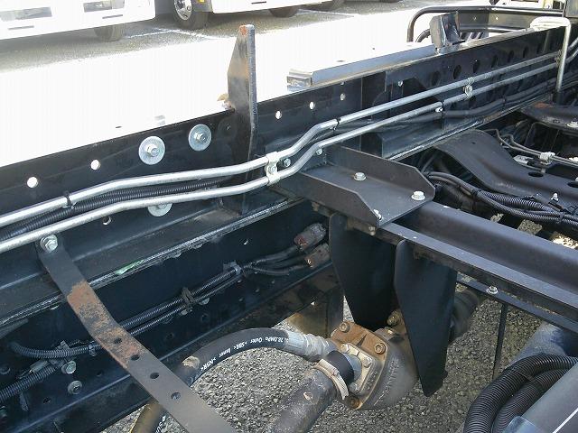 フォワード 　コンテナ専用車（フックロール）　コンテナ付（ミズホ製）　ツインホイスト　ハイパースイング　ラジコン付（無線）　積載３．６５ｔ　コンテナ内寸３６１ｘ１９３ｘ１１６　容量８立米　後方観音開き（68枚目）