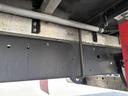 　アルミウイング　上物トランテックス製　荷台寸法６２７ｘ２４０ｘ２４１　荷台床板張り　積載２．７５ｔ　ラッシングレール２段　内フック５対　アオリ開閉サポート　後輪エアサス　ハイルーフ　アルミホイール装着（36枚目）