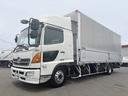 ヒノレンジャー 　ＰＧ付アルミウイング　上物フルハーフ製　荷台寸法６２９ｘ２３９ｘ２２９　荷台床アルミ板　積載２．２ｔ　跳ね上げＰＧ付（庫内リモコン付）　ＰＧ昇降能力１０００ｋｇ　ハイルーフ　アルミホイール装着（3枚目）