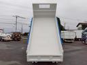 　低床ダンプ　上物新明和製　荷台寸法３０６ｘ１６０ｘ３２　積載２ｔ　４ナンバー　５速ミッション　走行１２．７万ｋｍ（27枚目）