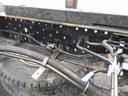 　低床ダンプ　上物新明和製　荷台寸法３０６ｘ１６０ｘ３２　積載２ｔ　４ナンバー　５速ミッション　走行１２．７万ｋｍ（56枚目）
