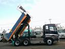 　大型ダンプ　上物新明和製　積載８ｔ　荷台寸５０９ｘ２１９ｘ４６　５１０ｘ２２０ボディ　電動コボレーン付（３方開）　リターダー付　燃焼装置無　４００馬力　カスタム仕様　ＥＴＣ通電確認済み　メッキパーツ（30枚目）