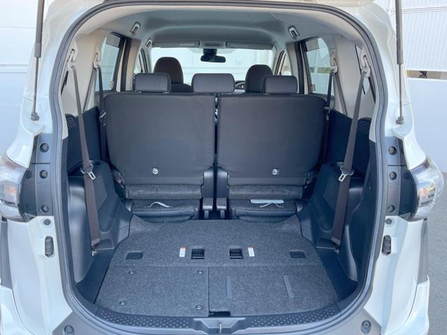 シエンタ ハイブリッドＧ　モデリスタエアロ　両側電動ドア　ＳＤナビ　バックカメラ　スマートキー　ＨＩＤヘッド　ビルトインＥＴＣ　オートハイビーム　オートエアコン　純正１５インチアルミ　ＣＤ　ＤＶＤ再生　フルセグ（11枚目）