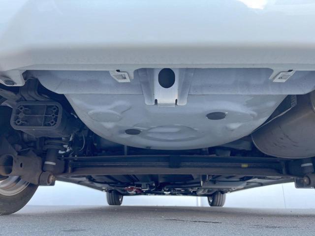 シエンタ ハイブリッドＧ　モデリスタエアロ　両側電動ドア　ＳＤナビ　バックカメラ　スマートキー　ＨＩＤヘッド　ビルトインＥＴＣ　オートハイビーム　オートエアコン　純正１５インチアルミ　ＣＤ　ＤＶＤ再生　フルセグ（20枚目）