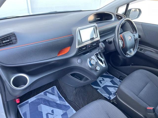 シエンタ ハイブリッドＧ　モデリスタエアロ　両側電動ドア　ＳＤナビ　バックカメラ　スマートキー　ＨＩＤヘッド　ビルトインＥＴＣ　オートハイビーム　オートエアコン　純正１５インチアルミ　ＣＤ　ＤＶＤ再生　フルセグ（44枚目）