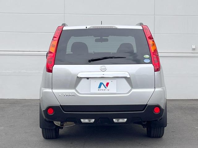 エクストレイル ２０Ｘ　ＳＤナビ　４ＷＤ　バックカメラ　合皮シート　スマートキー　ルーフレール　ＥＴＣ　オートライト　オートエアコン　純正１７インチアルミ　ＣＤ　ＤＶＤ再生　地デジ（15枚目）