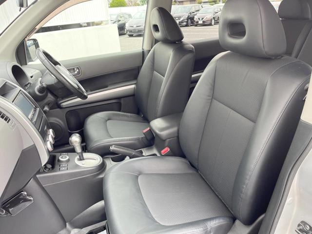 エクストレイル ２０Ｘ　ＳＤナビ　４ＷＤ　バックカメラ　合皮シート　スマートキー　ルーフレール　ＥＴＣ　オートライト　オートエアコン　純正１７インチアルミ　ＣＤ　ＤＶＤ再生　地デジ（48枚目）