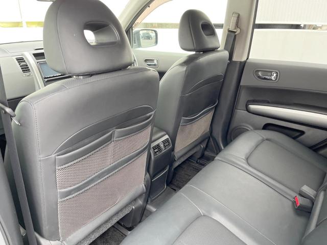 エクストレイル ２０Ｘ　ＳＤナビ　４ＷＤ　バックカメラ　合皮シート　スマートキー　ルーフレール　ＥＴＣ　オートライト　オートエアコン　純正１７インチアルミ　ＣＤ　ＤＶＤ再生　地デジ（49枚目）