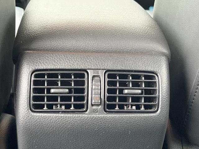 エクストレイル ２０Ｘ　ＳＤナビ　４ＷＤ　バックカメラ　合皮シート　スマートキー　ルーフレール　ＥＴＣ　オートライト　オートエアコン　純正１７インチアルミ　ＣＤ　ＤＶＤ再生　地デジ（58枚目）