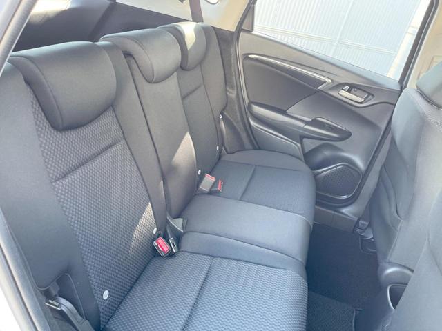 フィット 13G・F 純正SDナビ 衝突被害軽減システム レーダークルーズ バックカメラ スマートキー ビルトインETC オートエアコン CD(9枚目)