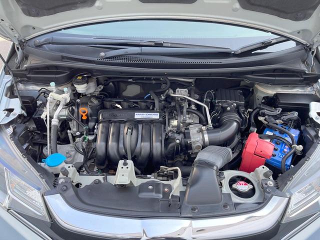 フィット 13G・F 純正SDナビ 衝突被害軽減システム レーダークルーズ バックカメラ スマートキー ビルトインETC オートエアコン CD(18枚目)