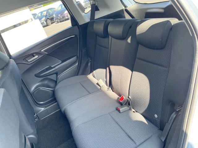 フィット 13G・F 純正SDナビ 衝突被害軽減システム レーダークルーズ バックカメラ スマートキー ビルトインETC オートエアコン CD(40枚目)