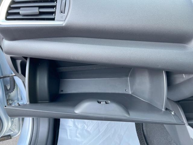 フィット 13G・F 純正SDナビ 衝突被害軽減システム レーダークルーズ バックカメラ スマートキー ビルトインETC オートエアコン CD(48枚目)