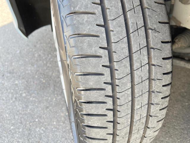 フィット 13G・F 純正SDナビ 衝突被害軽減システム レーダークルーズ バックカメラ スマートキー ビルトインETC オートエアコン CD(55枚目)