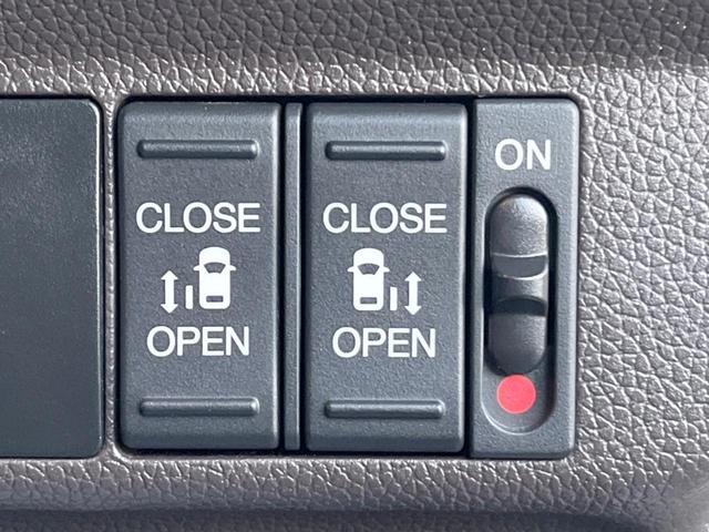 フリード Ｇ・ホンダセンシング　両側電動ドア　純正ＳＤナビ　バックカメラ　衝突被害軽減システム　レーダークルーズ　スマートキー　ＬＥＤヘッド　ビルトインＥＴＣ　車線逸脱警報　オートライト　オートエアコン（3枚目）