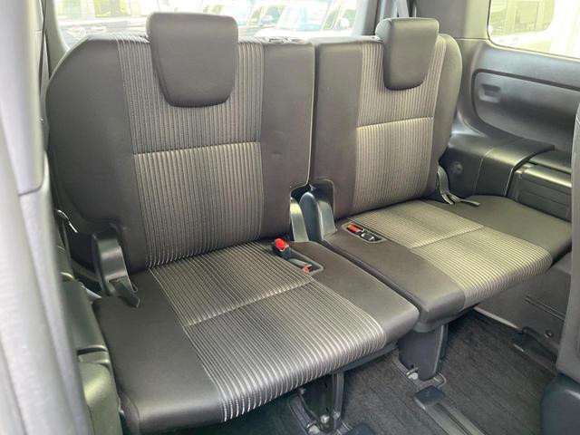 ヴォクシー ＺＳ　煌ＩＩ　両側電動ドア　後席モニター　バックカメラ　衝突被害軽減システム　ドラレコ　コーナーセンサー　スマートキー　ＬＥＤヘッド　ビルトインＥＴＣ　クルコン　純正１６インチアルミ　オートハイビーム（10枚目）