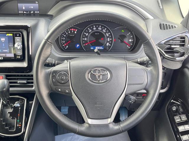 ヴォクシー ＺＳ　煌ＩＩ　両側電動ドア　後席モニター　バックカメラ　衝突被害軽減システム　ドラレコ　コーナーセンサー　スマートキー　ＬＥＤヘッド　ビルトインＥＴＣ　クルコン　純正１６インチアルミ　オートハイビーム（12枚目）