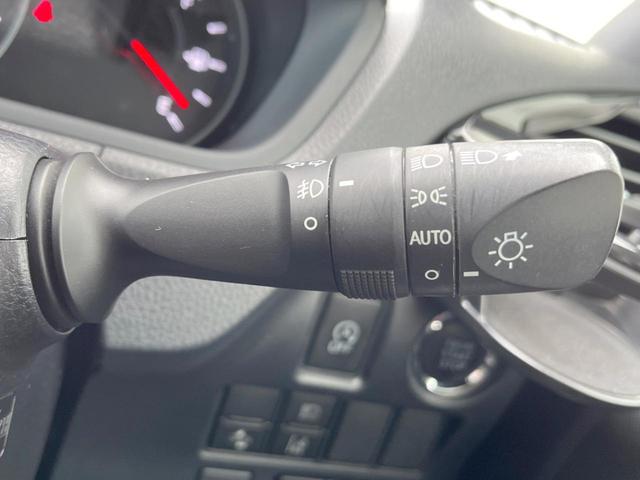 ヴォクシー ＺＳ　煌ＩＩ　両側電動ドア　後席モニター　バックカメラ　衝突被害軽減システム　ドラレコ　コーナーセンサー　スマートキー　ＬＥＤヘッド　ビルトインＥＴＣ　クルコン　純正１６インチアルミ　オートハイビーム（45枚目）