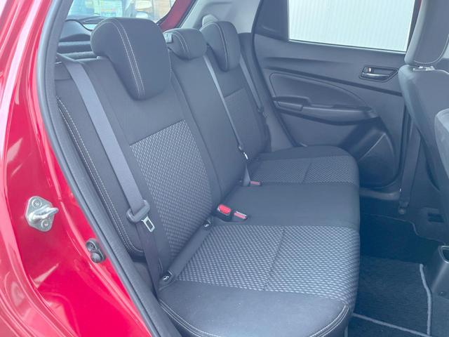 スイフト ＲＳ　純正ナビ　シートヒーター　ＨＩＤヘッド　ビルトインＥＴＣ　　純正１６インチアルミ　オートライト　オートエアコン　Ｂｌｕｅｔｏｏｔｈ　ＣＤ　ＤＶＤ再生　フォグ（9枚目）